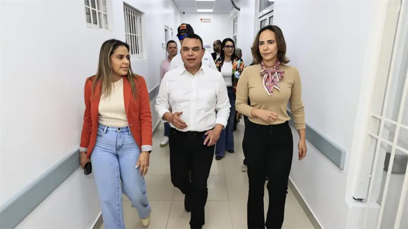 SNS refuerza la red hospitalaria del Cibao con nueva unidad de tomograf&iacute;a y evaluaci&oacute;n de servicios