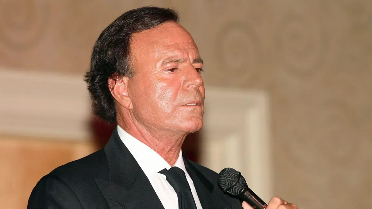 Abogados de Julio Iglesias subrayan el linchamiento público que ha sufrido