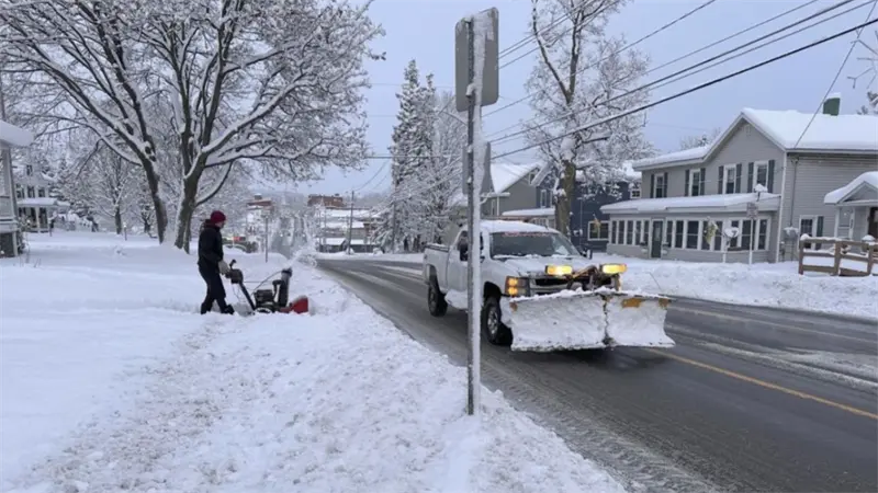 Nueva York se suma a los estados que han declarado emergencia por la tormenta invernal