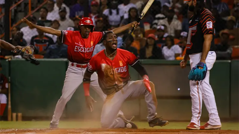 Junior Lake: "No podemos bajar la cabeza, tampoco nos podemos confiar"