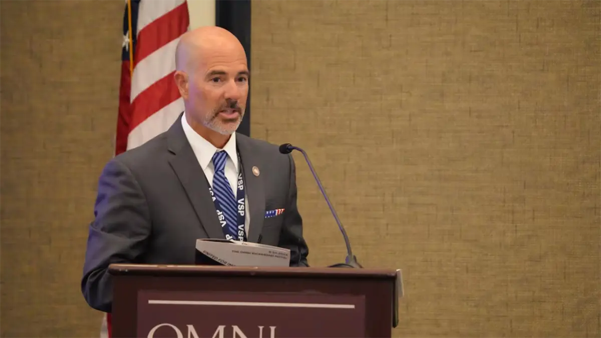 Jefe de la DEA se reúne con autoridades colombianas para tratar lucha contra narcotráfico