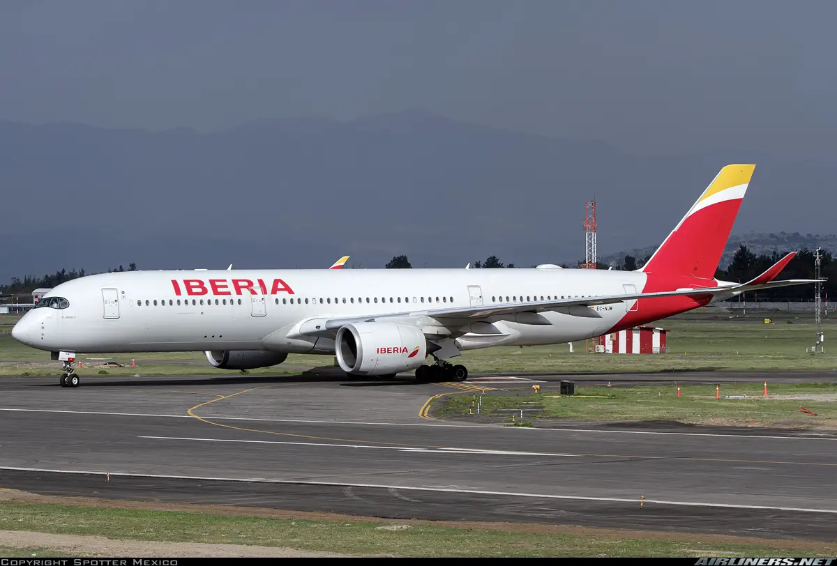 Iberia y Mitur llegan a un acuerdo para aumentar en un 30 % los vuelos a la República Dominicana en 2026