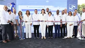 Vicepresidenta Raquel Pe&ntilde;a y SNS entregan emergencia remozada en Ban&iacute;