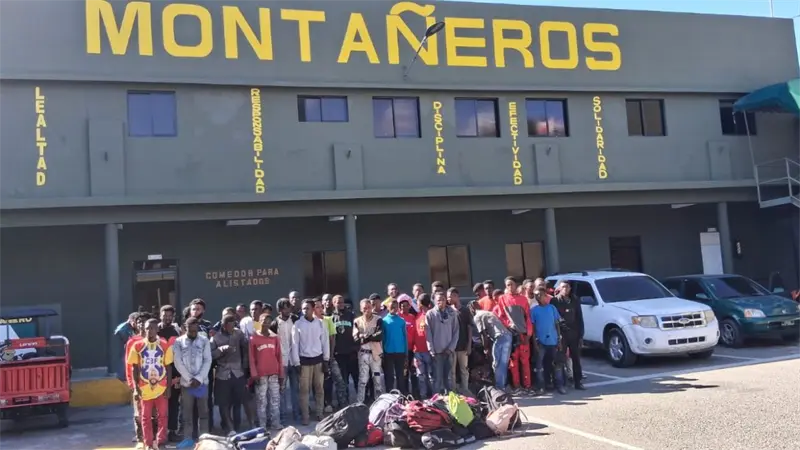 San Juan de la Maguana: Ej&eacute;rcito captura haitianos indocumentados en varias comunidades