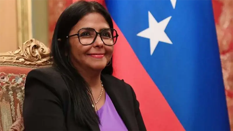 "Ya basta": Delcy Rodr&iacute;guez desaf&iacute;a las &oacute;rdenes de Estados Unidos