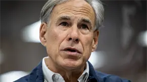 Gobernador de Texas dice que la Casa Blanca necesita reajustar su política migratoria
