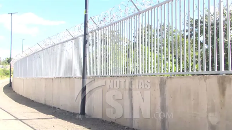 Abinader y Kast recorren la verja perimetral fronteriza