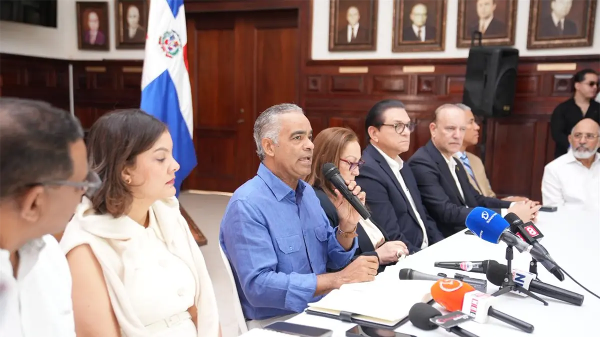 Ministro Joel Santos reitera que no existe plan de explotación en la cordillera Septentrional