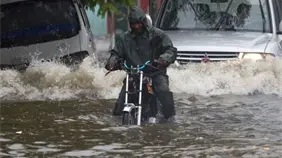 Diputada denuncia lluvias colapsan calles del Sector El Almirante: demanda intervenci&oacute;n urgente