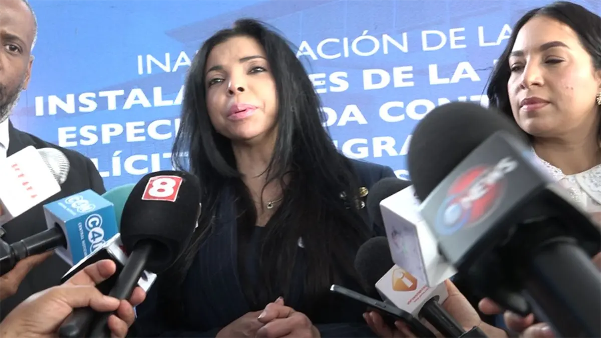 La procuradora general de la República, Yeni Berenice Reynoso.