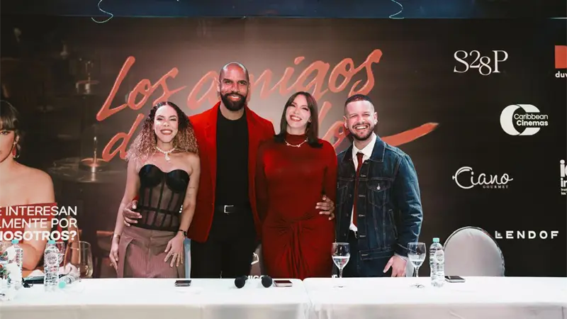 Los amigos de ellos dos estrena versi&oacute;n dominicana con traducci&oacute;n en lengua de se&ntilde;as