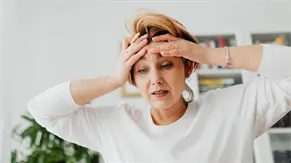 Investigación vincula menopausia con síntomas similares al Alzheimer