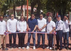 Ministerio de Turismo inaugura reconstrucci&oacute;n del parque central Juan Pablo Duarte en Saman&aacute;