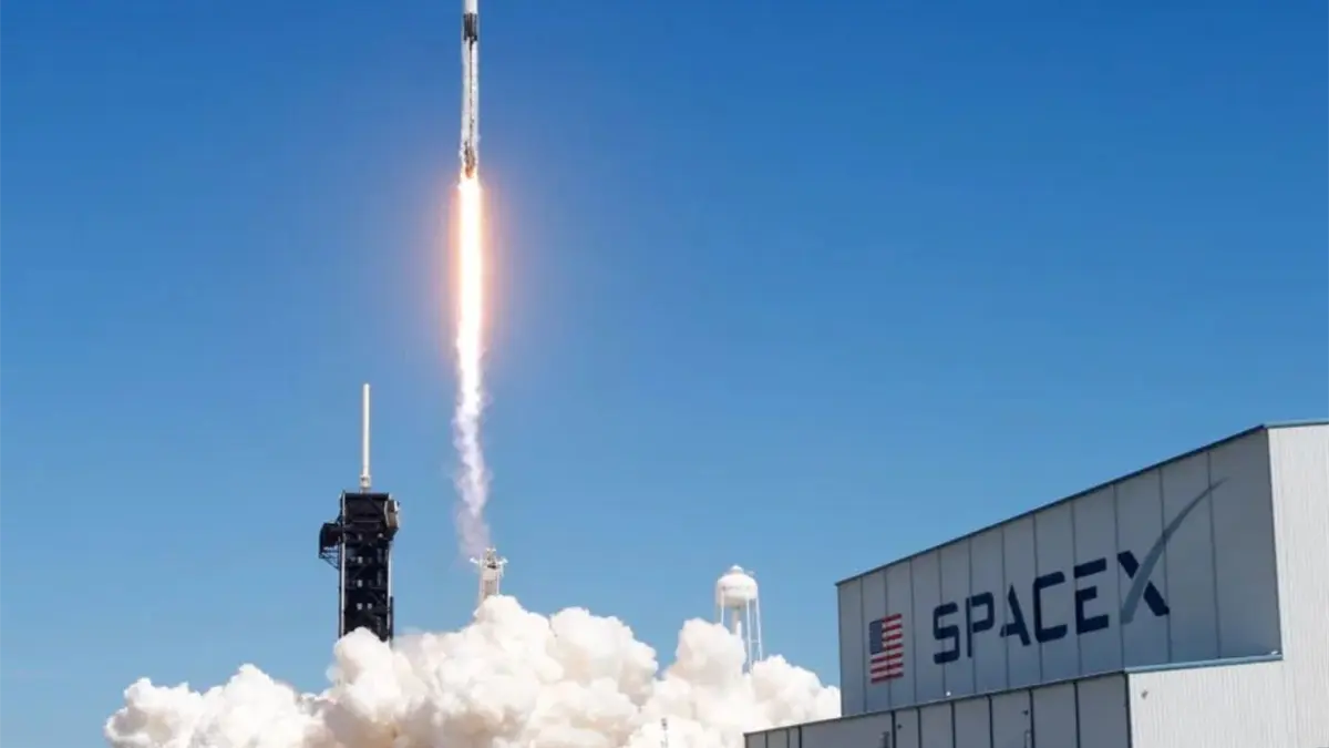 Salida a bolsa SpaceX junio.