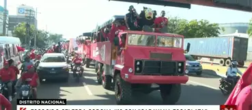 Fanáticos del Escogido celebran corona número 18 con "Caravana Escarlata"