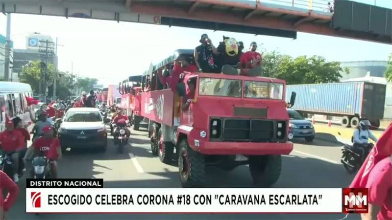 Fan&aacute;ticos del Escogido celebran corona n&uacute;mero 18 con "Caravana Escarlata"