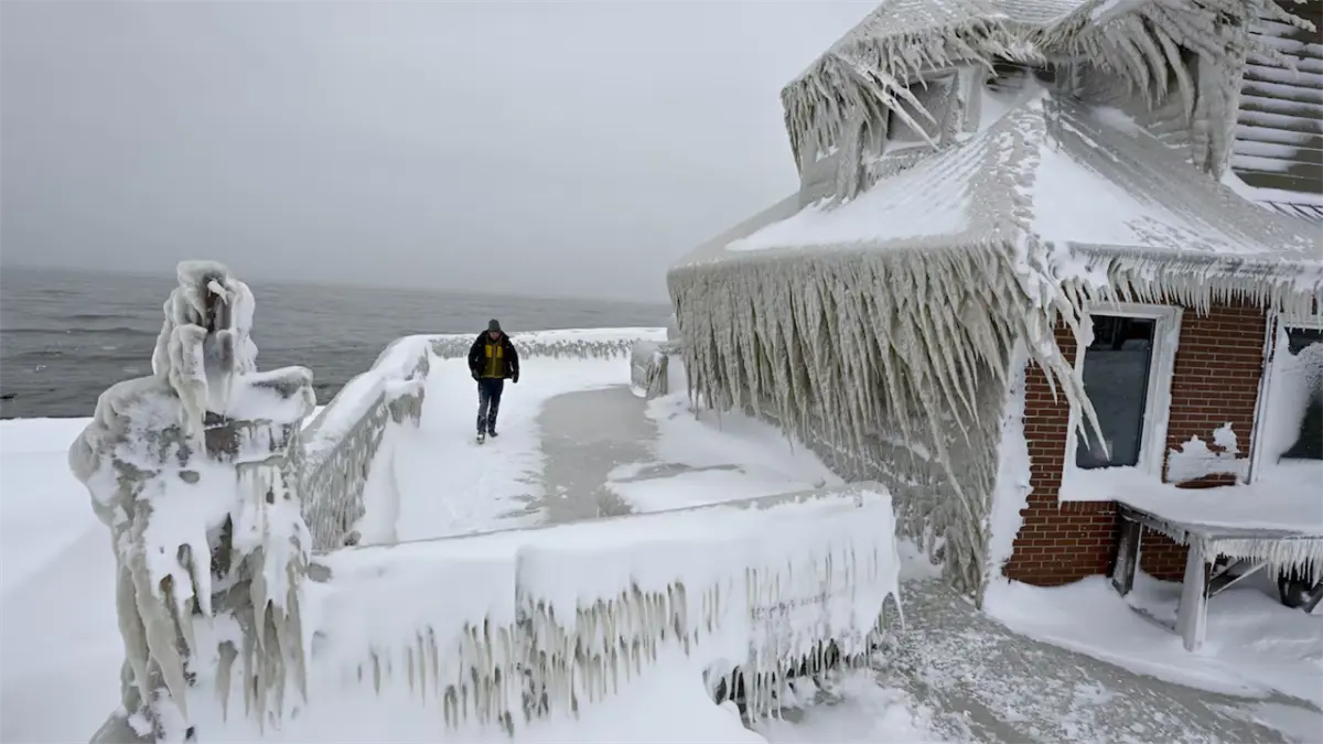 Millones de estadounidenses continuarán bajo peligrosa ola de frío este fin de semana