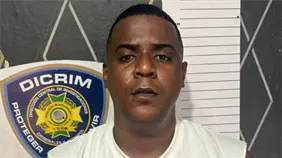 Polic&iacute;a Nacional captura pr&oacute;fugo con 24 &oacute;rdenes de arresto en Santo Domingo Oeste