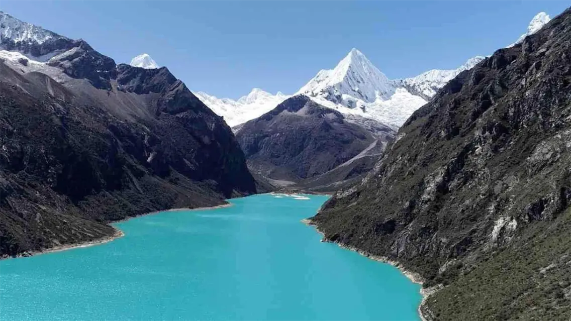 Parque de Huascarán, donde está la montaña más alta de Perú, recibe máximo sello turístico Parque de Huascarán, donde está la montaña más alta de Perú, recibe máximo sello turístico