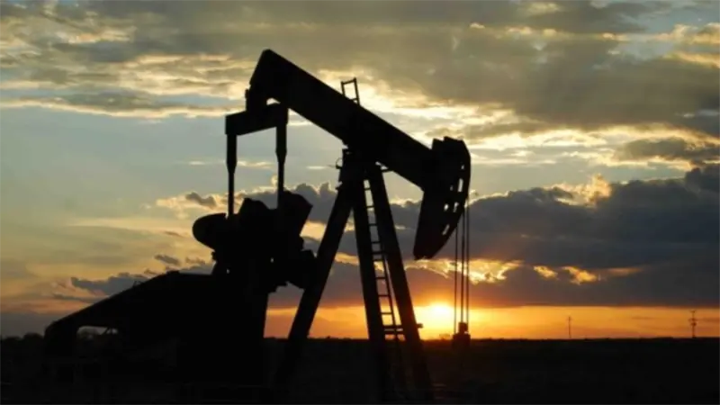 Petr&oacute;leo de Texas baja un 0.32 % pendiente de un posible acuerdo entre EE.UU. e Ir&aacute;n