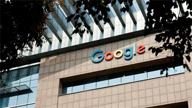 Exingeniero de Google condenado por espionaje de IA a favor de China