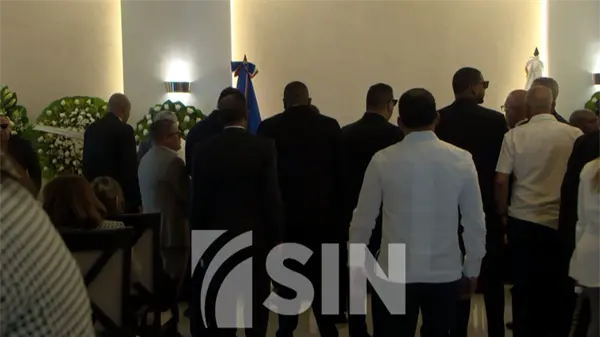 Rinden tributo a la trayectoria de Ramón Alburquerque