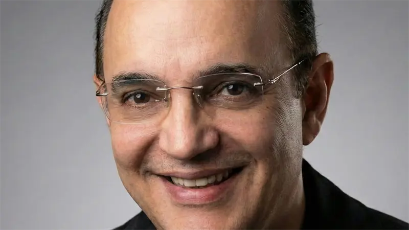 Quique Ant&uacute;n advierte que, sin planificaci&oacute;n, la Rep&uacute;blica Dominicana seguir&aacute; atrapada en la improvisaci&oacute;n