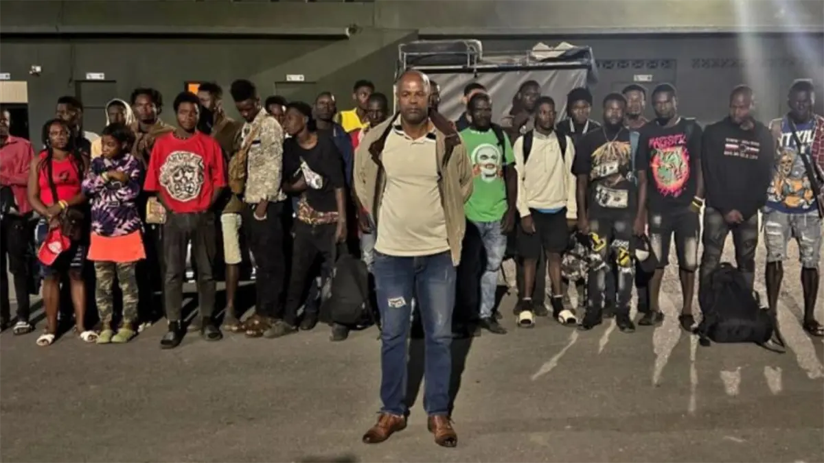 Camioneta con 26 haitianos indocumentados es detenida por el Ejército en Constanza