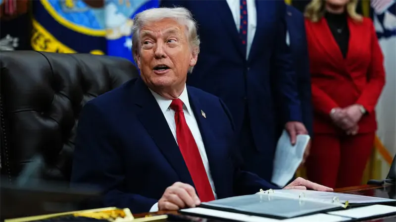 Trump asegura que EEUU negocia con el r&eacute;gimen cubano