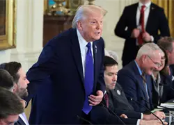 Trump asegura que los republicanos deberían nacionalizar las elecciones