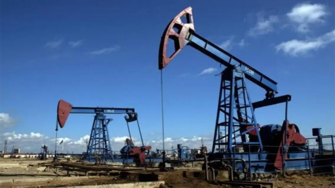 El petr&oacute;leo de Texas cae un 5,2 % tras conocerse que Ir&aacute;n y EEUU reanudar&aacute;n conversaciones