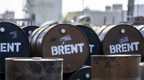 El Brent se desploma un 4.36 %, hasta 66.30 d&oacute;lares, ante desescalada de EEUU e Ir&aacute;n