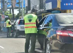 Estas son las multas que deber&aacute;n pagar quienes no renovaron el marbete a tiempo