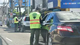 Estas son las multas que deber&aacute;n pagar quienes no renovaron el marbete a tiempo