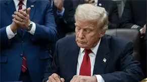 Trump dice que trabaja con presidente de la C&aacute;mara Baja para reabrir el Gobierno Federal