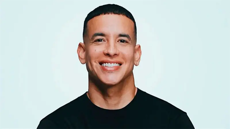 Los 50 a&ntilde;os de Daddy Yankee, de jefe del reguet&oacute;n a artista cristiano