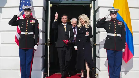 Gustavo Petro sale de la reuni&oacute;n con Trump con una impresi&oacute;n positiva