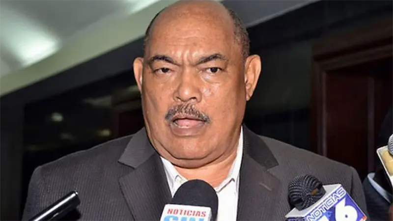 Carretera de Monte Plata ser&aacute; nombrada en honor a Ram&oacute;n Alburquerque