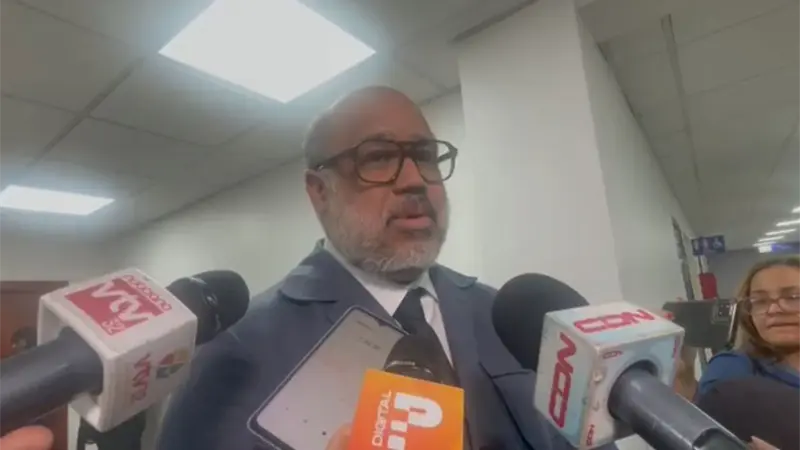 Abogado de Hazim dice que su cliente ha bajado entre 70 y 80 libras en prisi&oacute;n