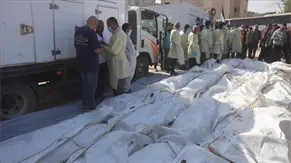 Israel devuelve a Gaza 54 cuerpos palestinos y 66 cajas con restos humanos y &oacute;rganos