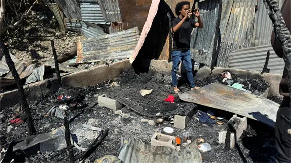 Investigan incendio en Ban&iacute; que dej&oacute; dos menores fallecidos