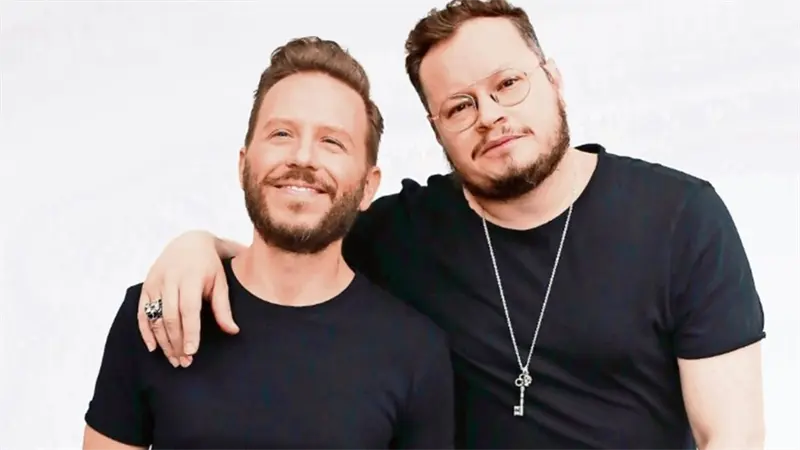 El d&uacute;o mexicano Sin Bandera: El mundo est&aacute; dise&ntilde;ado para que pierdas un poco de tu ser