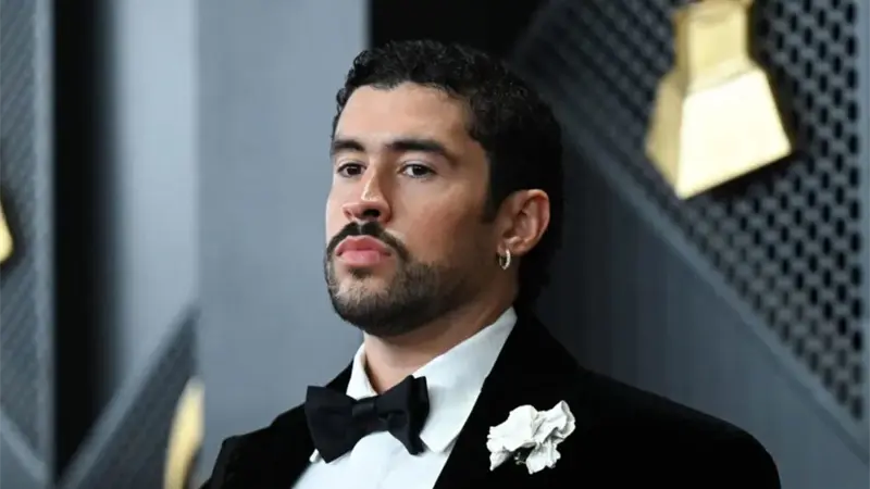 Bad Bunny encabeza la lista de Apple en China con una canci&oacute;n en espa&ntilde;ol