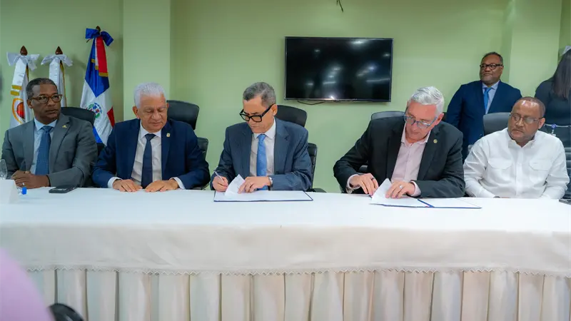 Ricardo de los Santos considera acuerdo entre el Ministerio de Trabajo y la ITF garantiza mejores condiciones laborales para los choferes