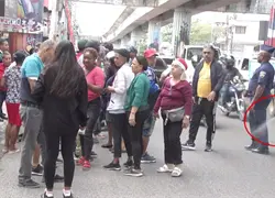 Denuncian uso de la fuerza en manifestaci&oacute;n pac&iacute;fica en Villa Mella