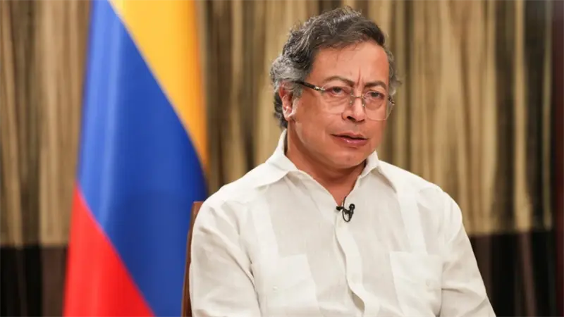 Petro lamenta que la OEA no haya podido detener los misiles de EEUU contra Venezuela