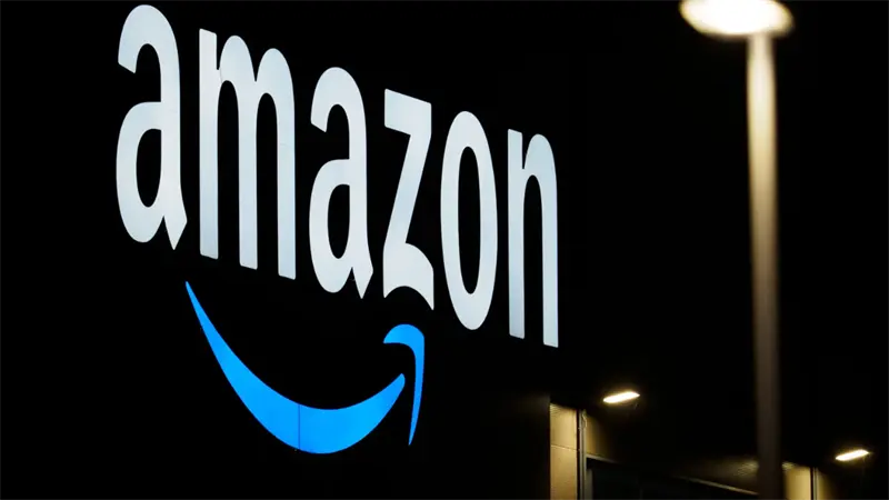 Amazon gana 77,670 millones de d&oacute;lares en 2025, un 31 % m&aacute;s interanual