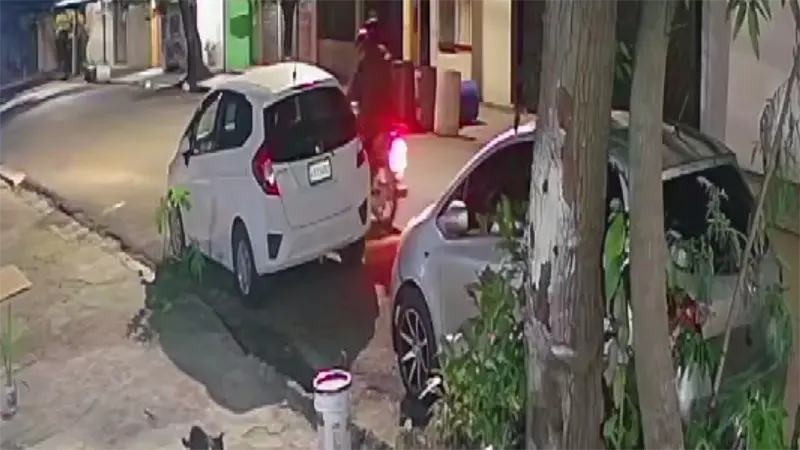 Residentes denuncian oleada de robos de retrovisores