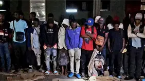Interceptan tres veh&iacute;culos con 23 haitianos indocumentados en Constanza