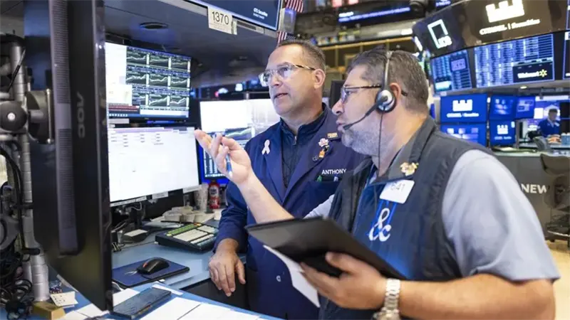 Wall Street cierra en verde y el Dow Jones supera los 50,000 puntos por primera vez